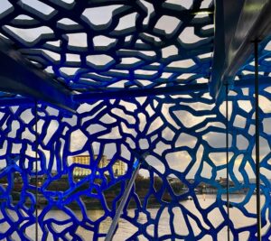 Lire la suite à propos de l’article Le MuCEM : un musée ouvert sur Marseille et la Méditerranée