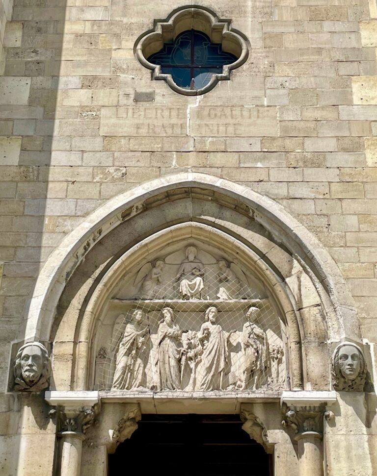 Portail Église Belleville