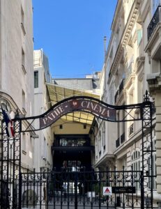 Femis ancien siège des studios Pathé rue Marcadet Paris 18e