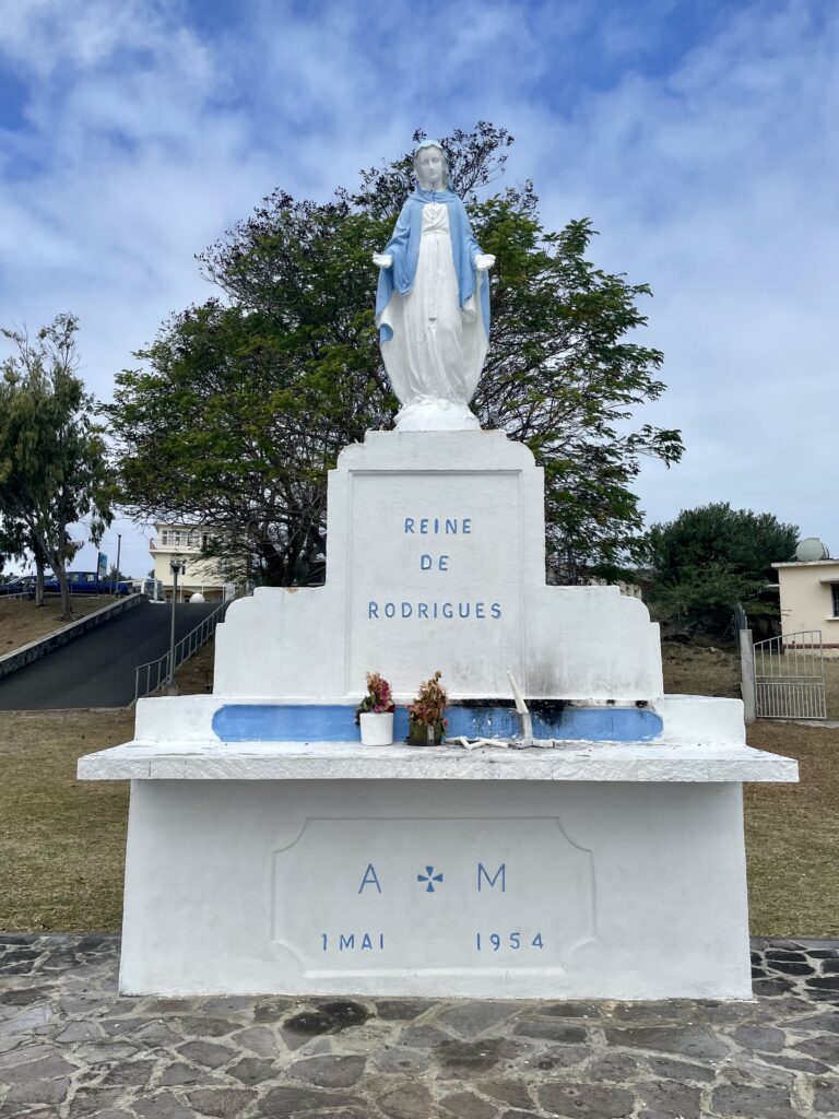 Statue de la Vierge Marie Pointe Canon ile Rodrigues