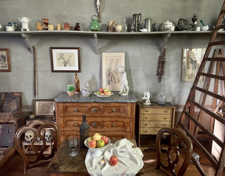 Atelier Paul Cézanne Aix en Provence objets - natures mortes pommes cranes - Photo S. Patel De Zorzi
