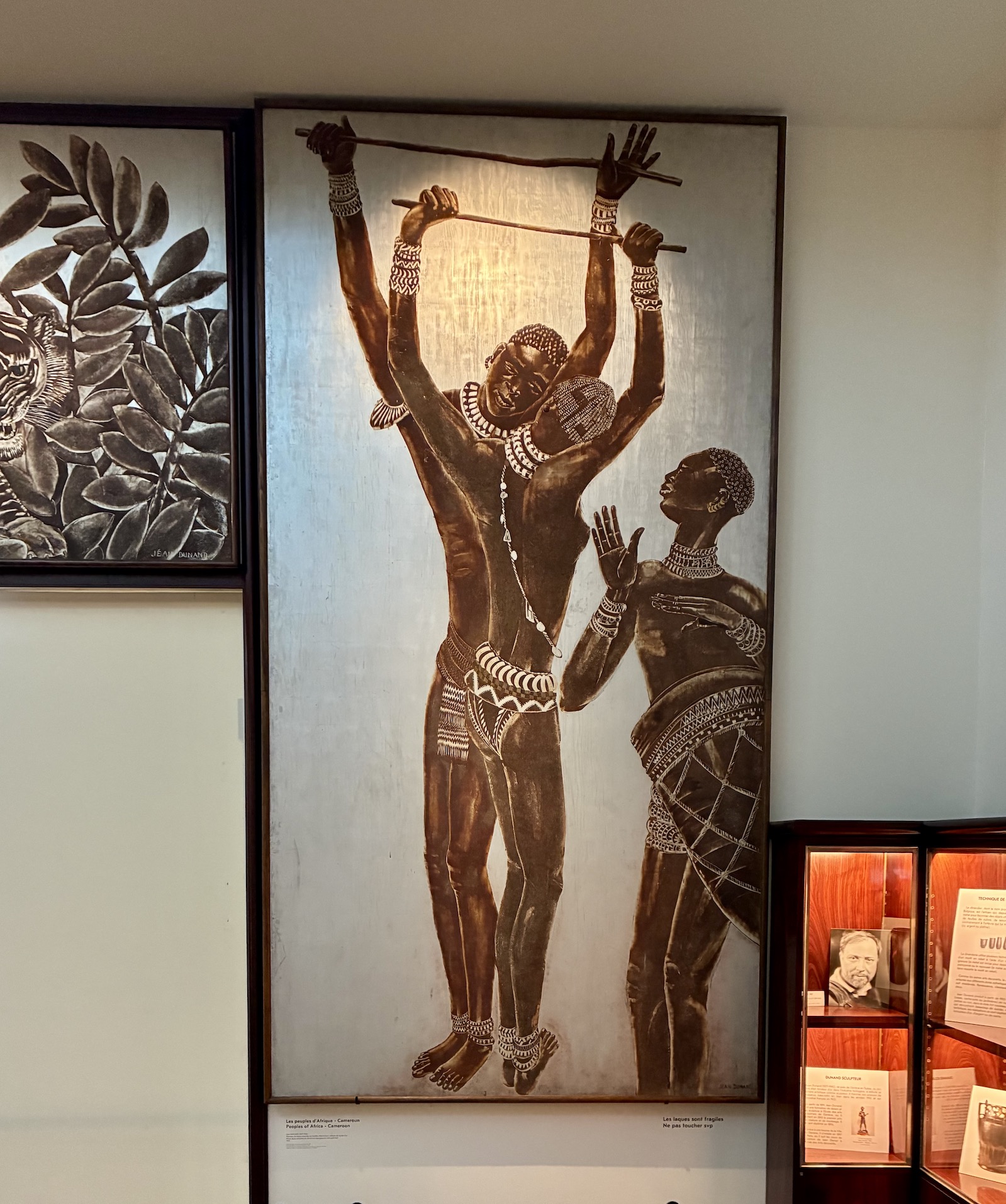 Les peuples d’Afrique - Cameroun dans le salon des laques © Soraya Patel De Zorzi.